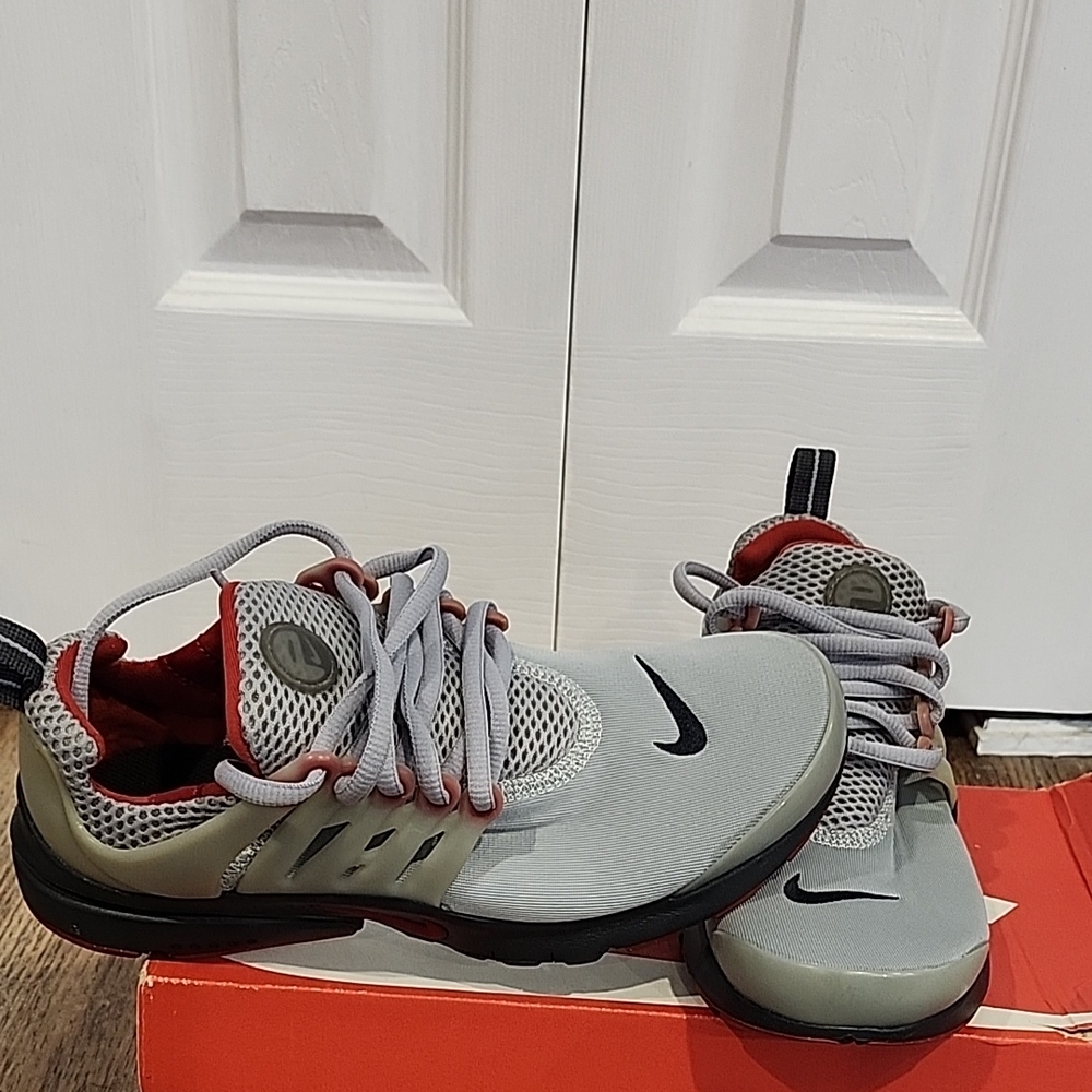 Nike Light Gray and Red Athletic Shoes